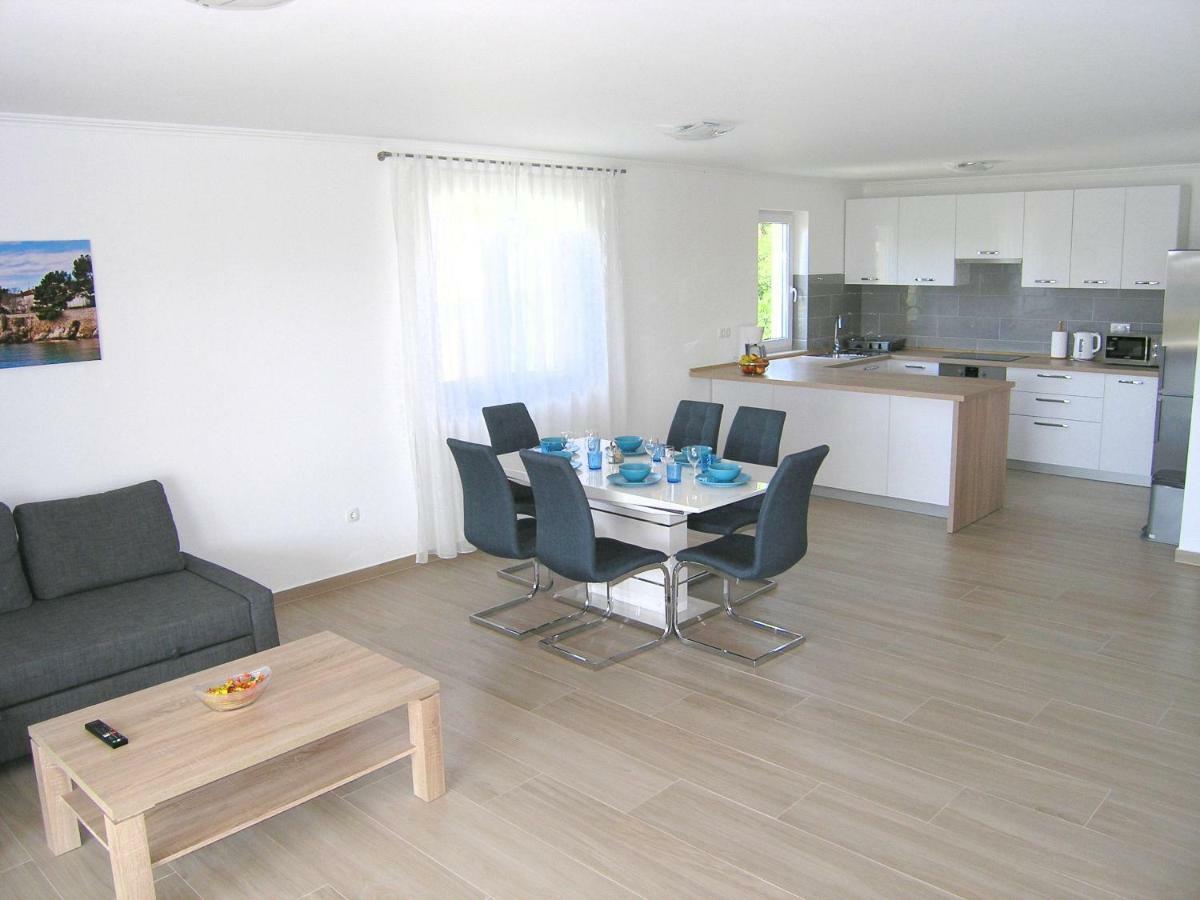 Apartmani Krajinovic Krk Town Buitenkant foto
