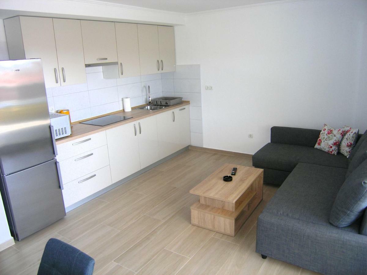 Apartmani Krajinovic Krk Town Buitenkant foto
