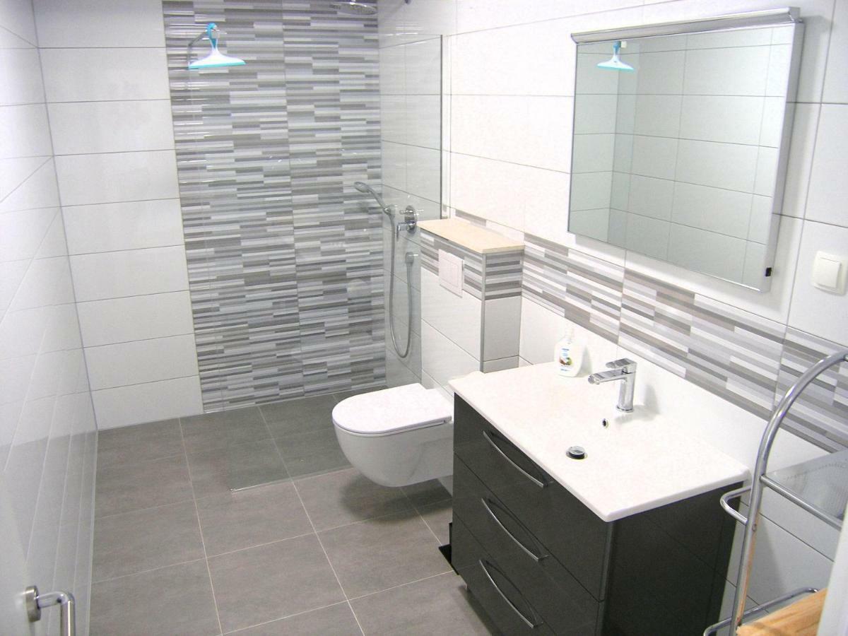 Apartmani Krajinovic Krk Town Buitenkant foto
