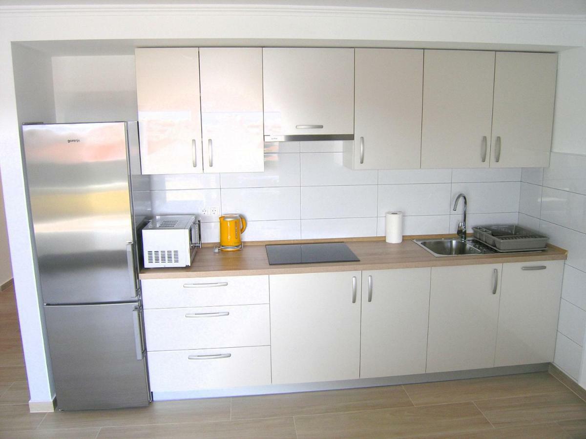 Apartmani Krajinovic Krk Town Buitenkant foto